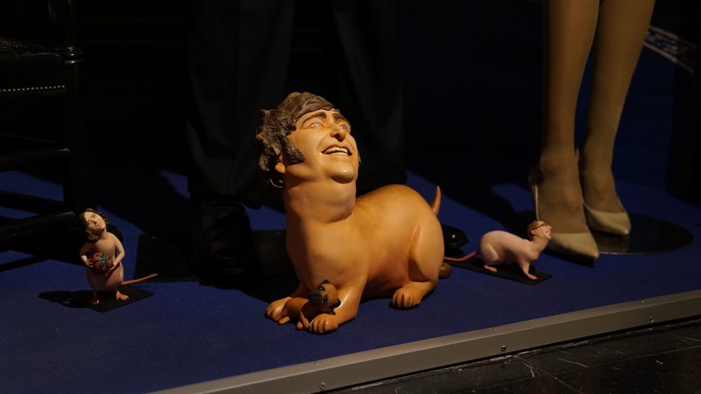 Foto de perro Milei y ratas políticas españolas