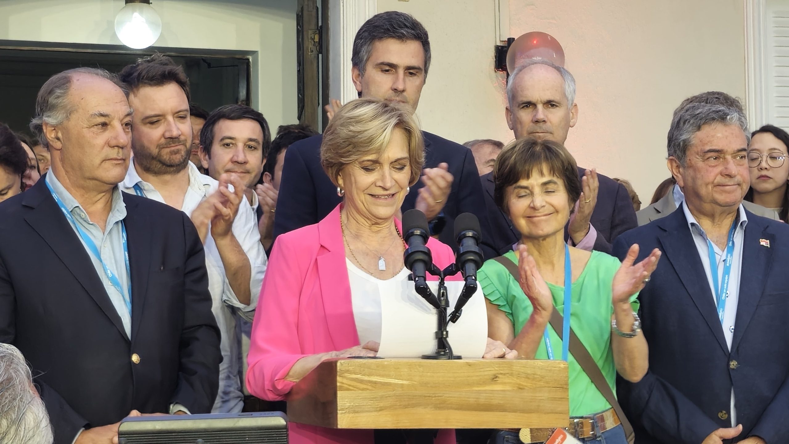 Evelyn Matthei asume su derrota y reconoce apoyo a José Antonio Kast